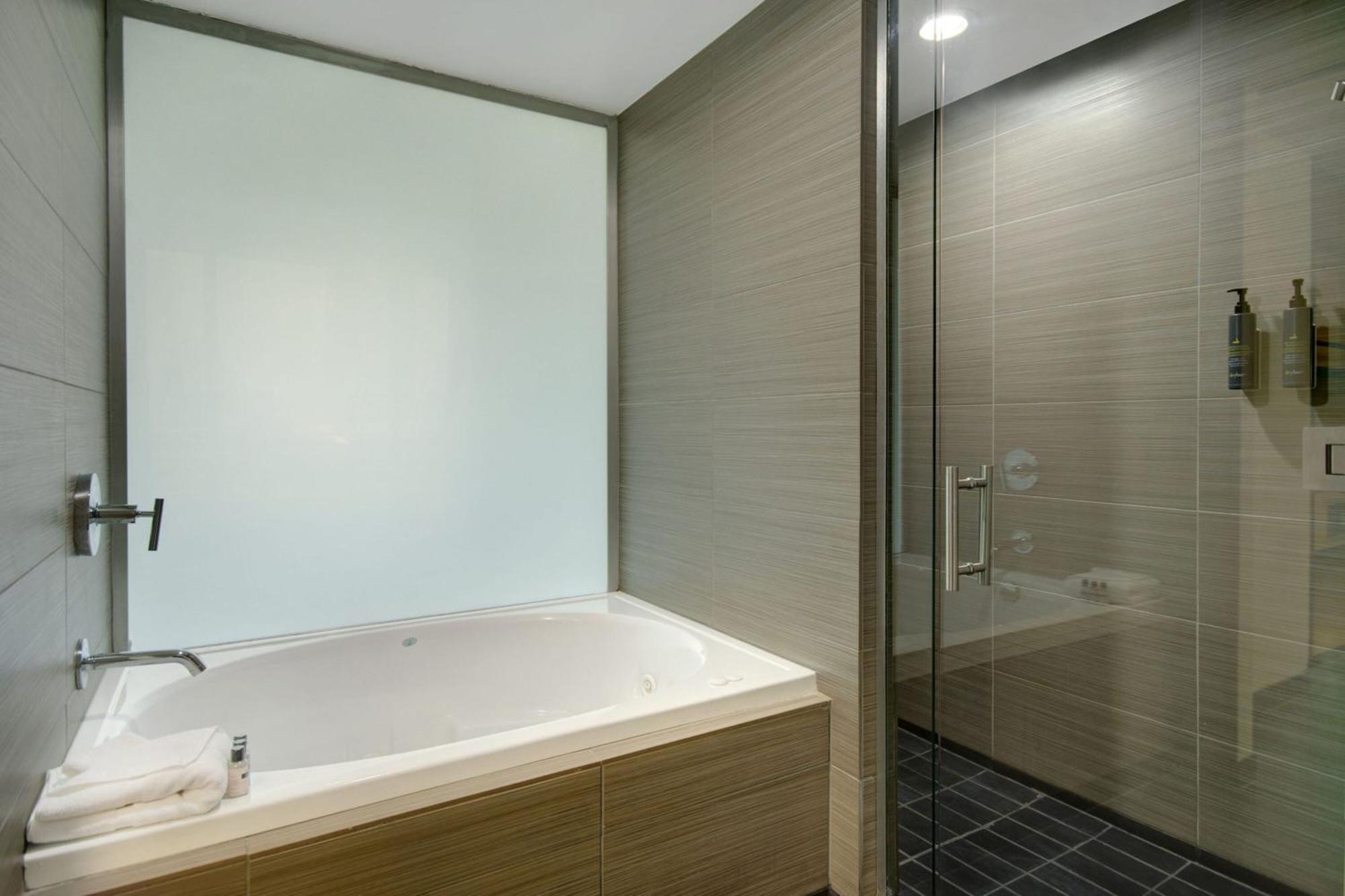 Aloft Oklahoma City Downtown - Bricktown Екстер'єр фото