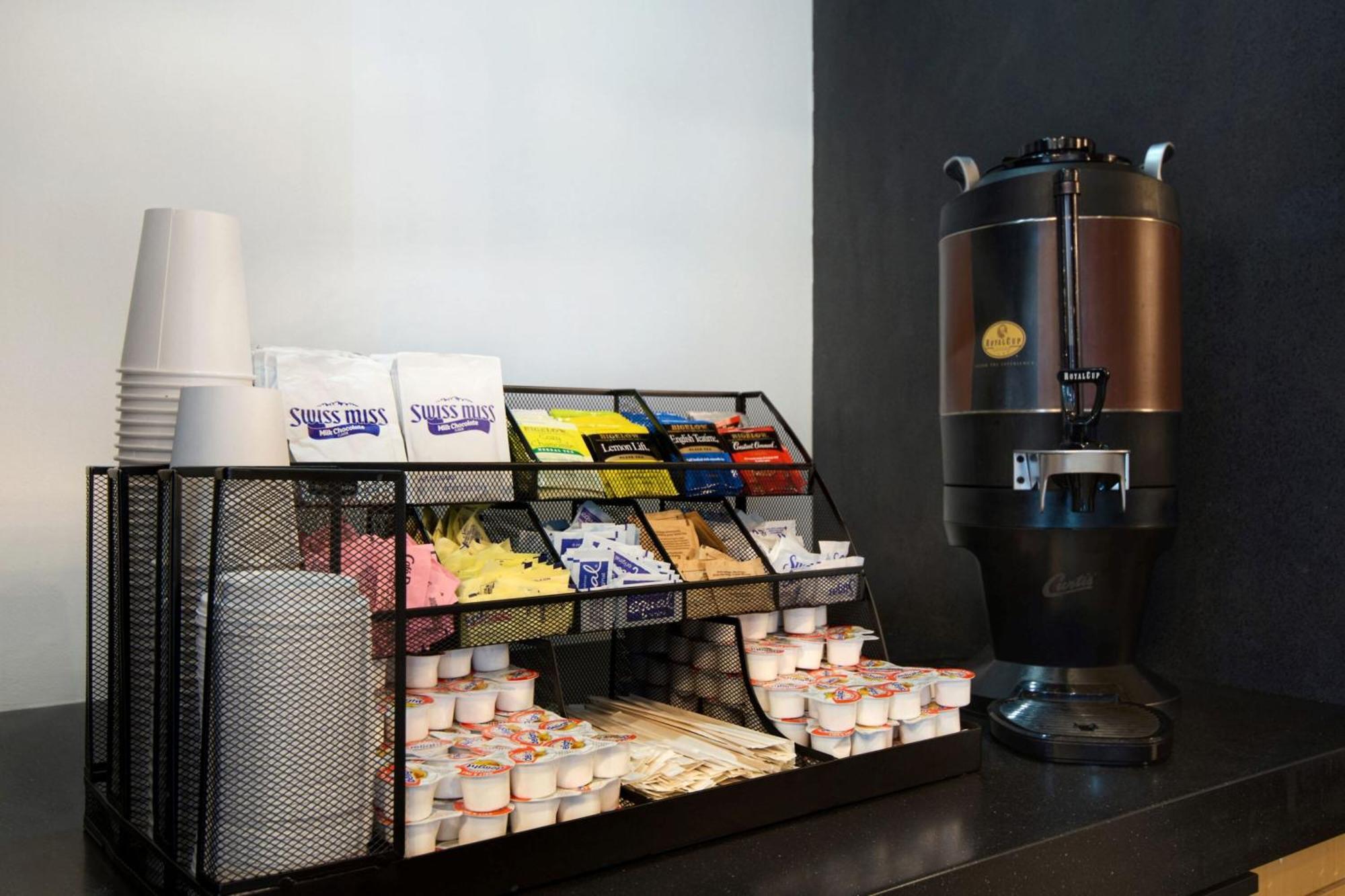 Aloft Oklahoma City Downtown - Bricktown Екстер'єр фото