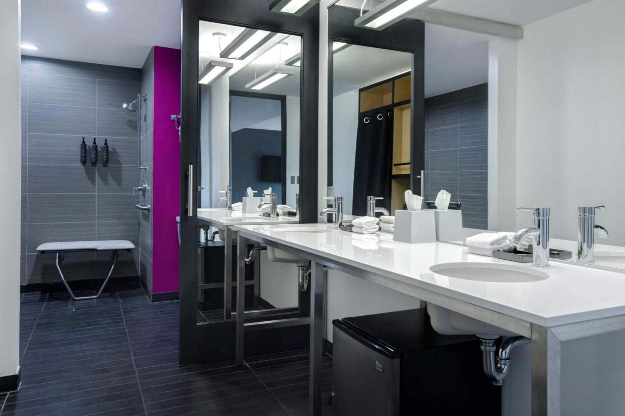 Aloft Oklahoma City Downtown - Bricktown Екстер'єр фото